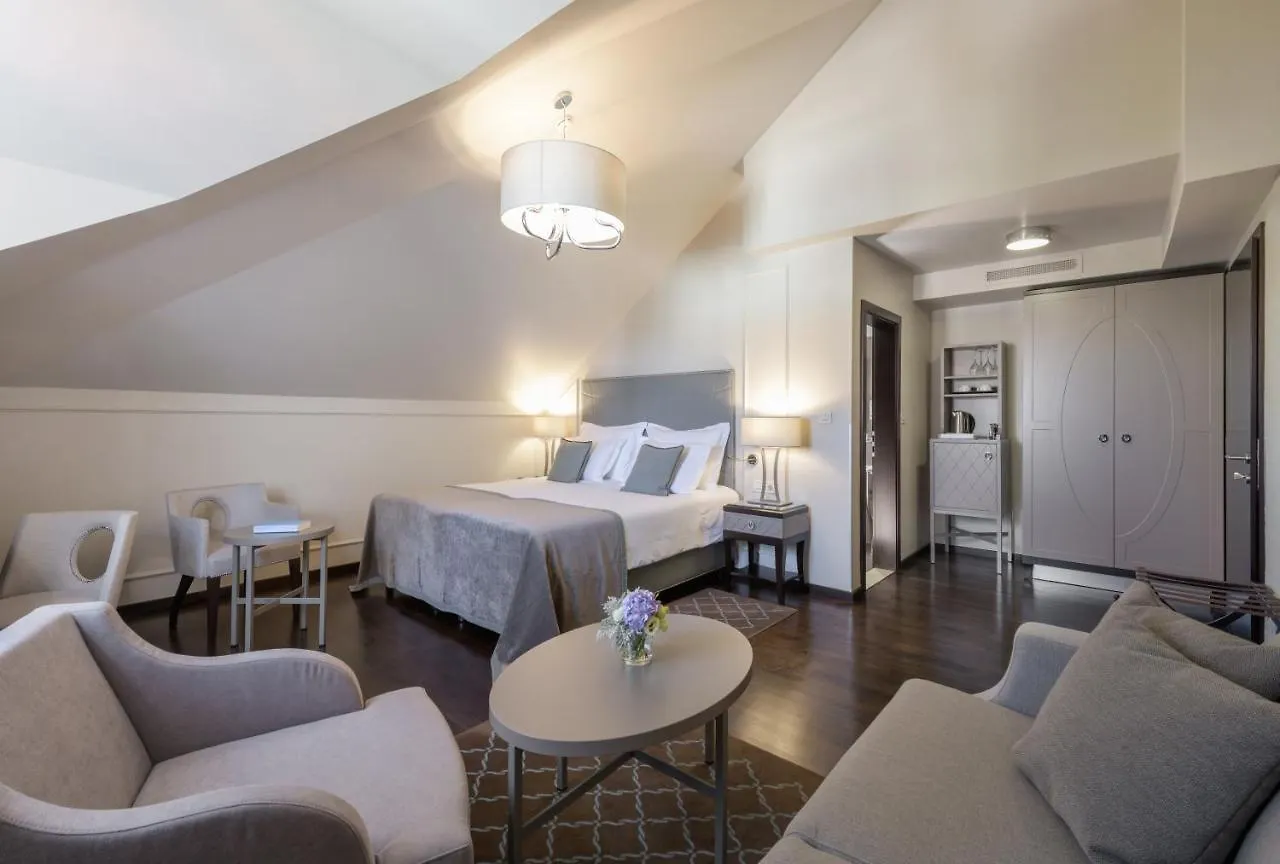 Bastion Heritage Hotel Zadar 4*,
