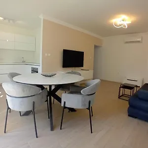 Apartment Angie