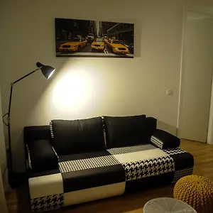 Golden Gate Apartment